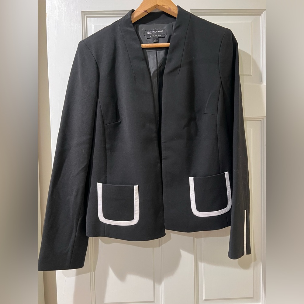 Jones New York Black and White Blazer Modern Tailored Design vintage size 12